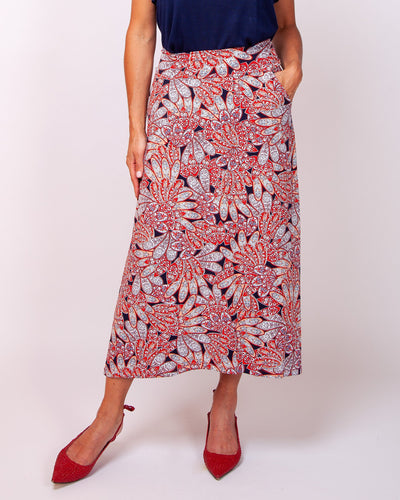 Women's paisley printed curved hem skirt with pockets