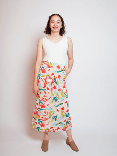 Women's floral printed A-line maxi skirt with pockets in light pink