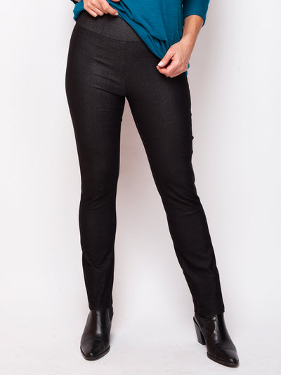 Women's stretch denim narrow leg pants with back pockets in black